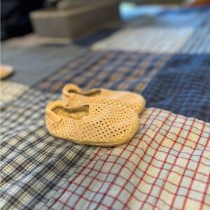 Robeez light pink Baby Walker Shoes Soft Soles